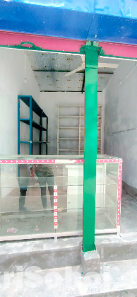 দোকানের কাচের রেক